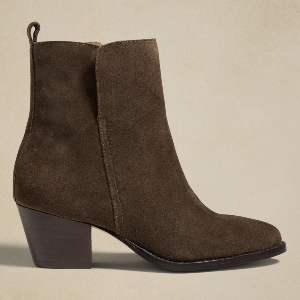 Banana Republic Booties Suede